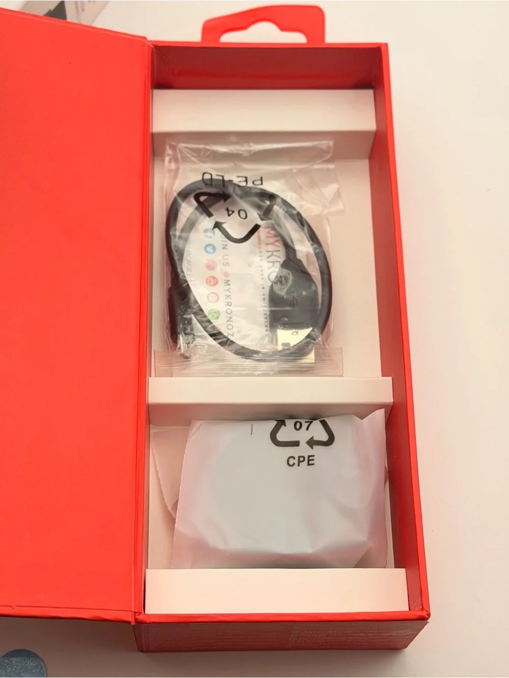 MyKronoz ZeRound3 Smartwatch with Heart Rate Monitoring Steps Watch, New